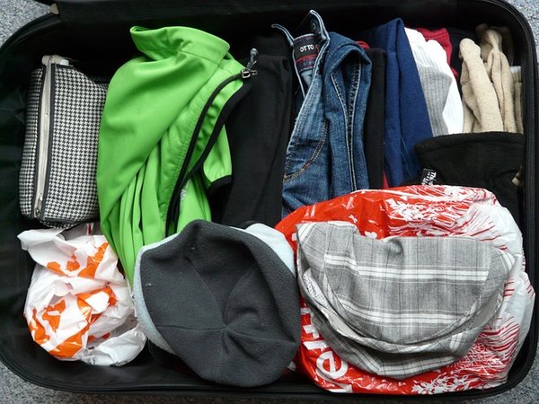 Comment ranger efficacement sa valise pour gagner de la place ?